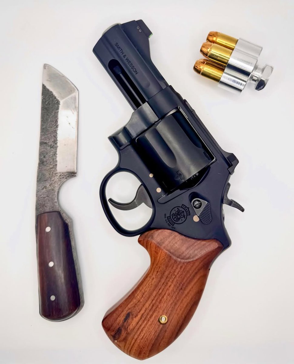 XS_Sights's tweet image. Clean. Simple. Effective. @checkerboard_creek

#Wheelgunwednesday #Simple #XSSighs #Blade #nightsights