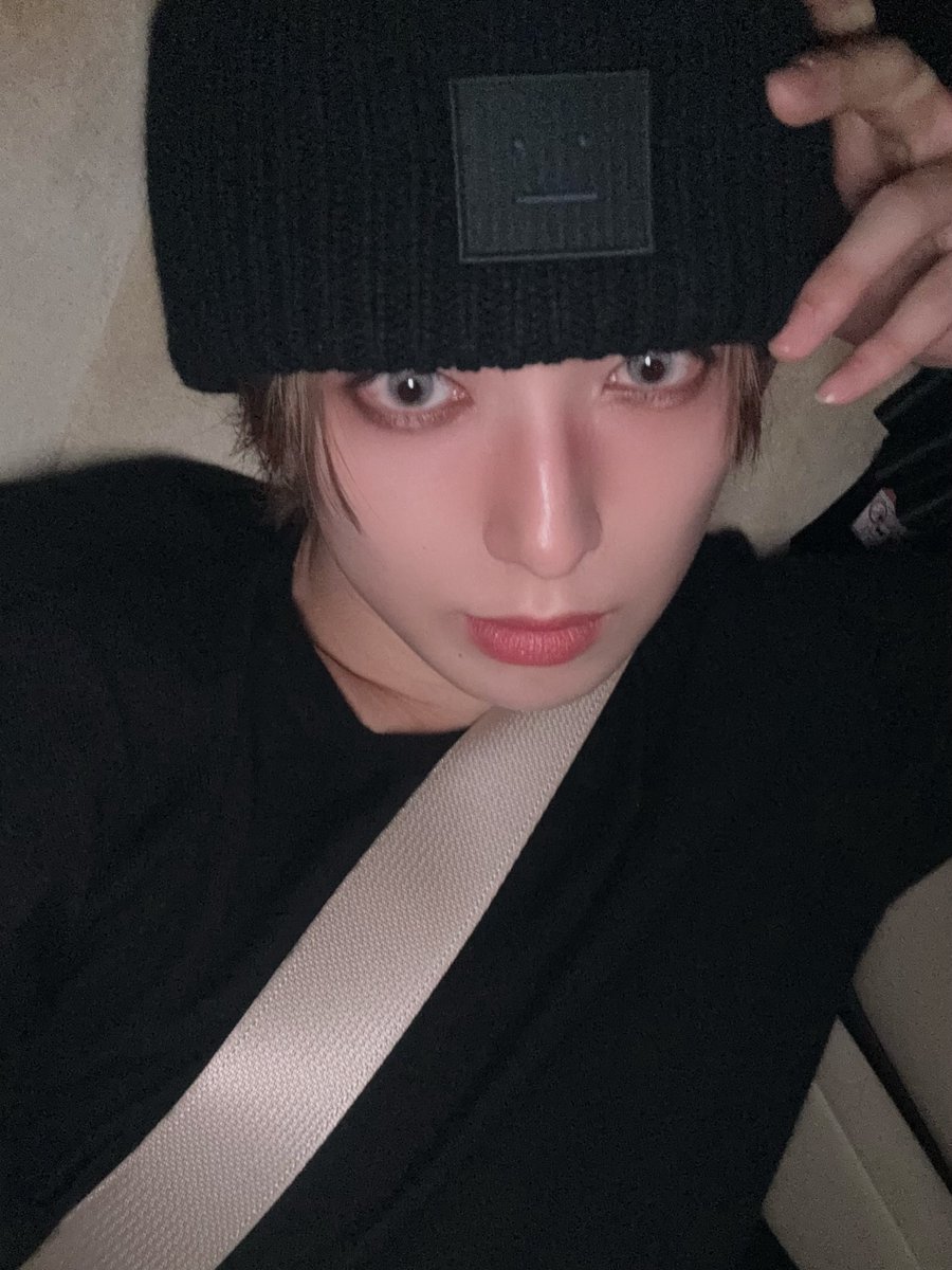 먐 tweet media