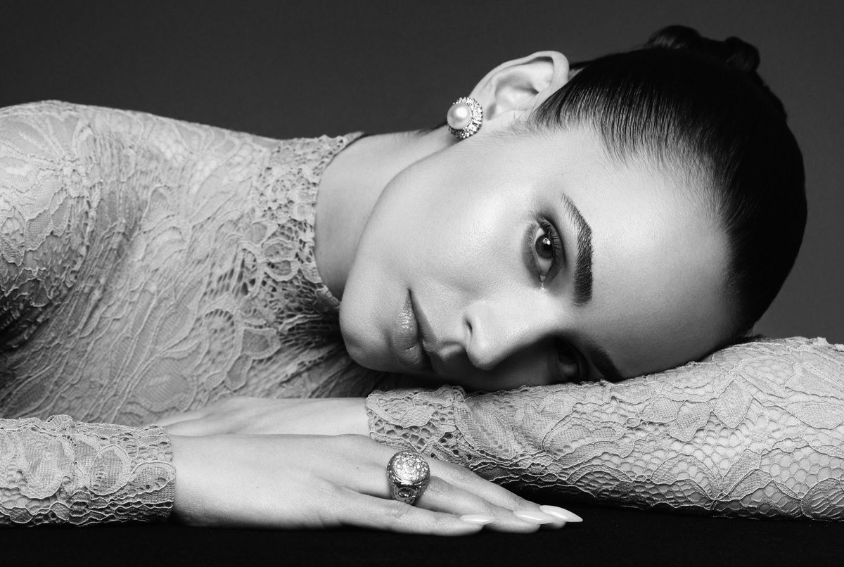 Updates Sofia tweet media