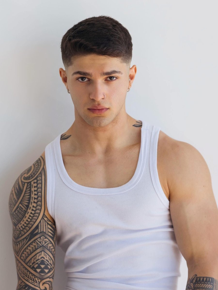 konradhawkins's tweet image. #gayfriendly #shootingphoto #malemodel #gayboy #underwear #calvinkleinunderwear