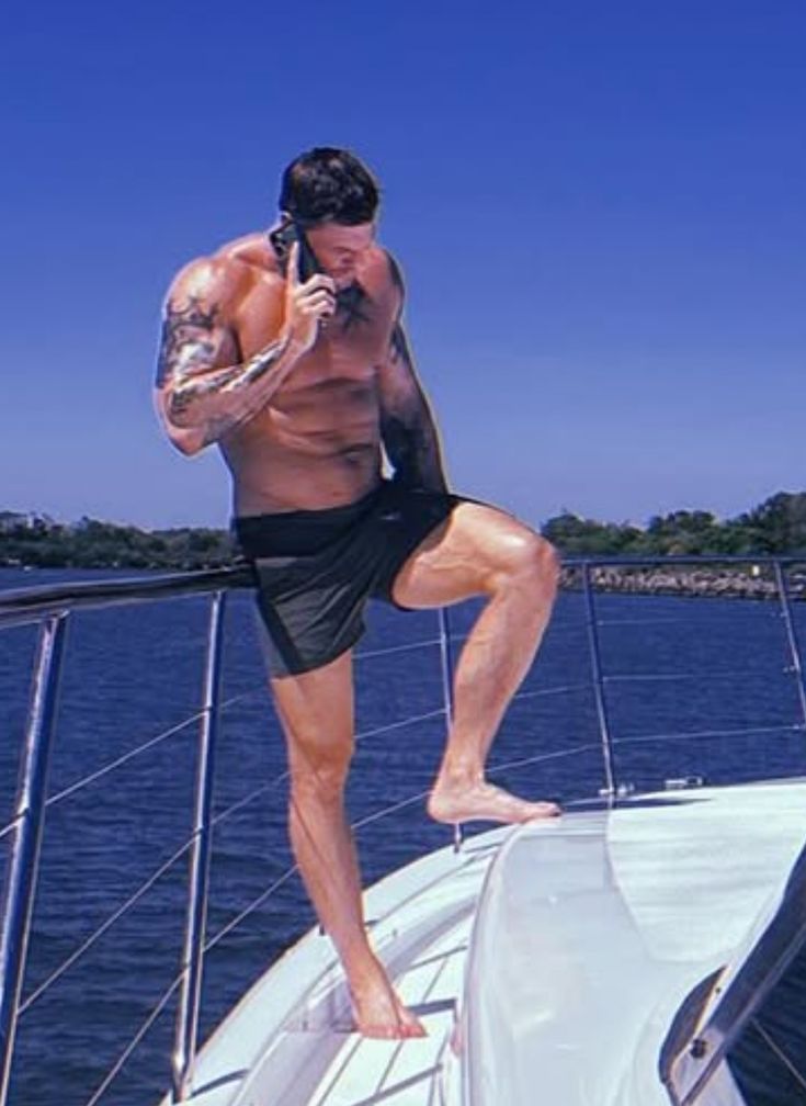 𝕍𝕚𝕔𝕥𝕠𝕣 ℂ𝕣𝕖𝕖𝕕 tweet media