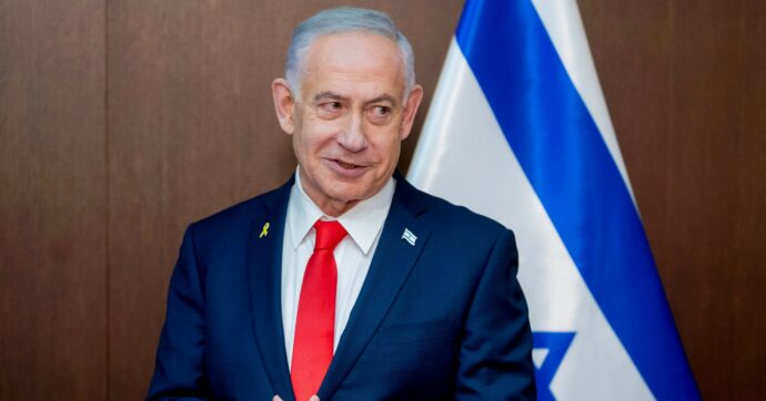 marcomazz's tweet photo. Fanno le guerre con conto di un Dio. Ma se un Dio esiste, tu finirai a bruciare nelle spire dell'inferno.
#Netanayahu https://t.co/T9Yuu5diEb