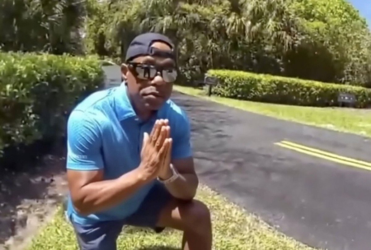 Tiger Woods Memes tweet media