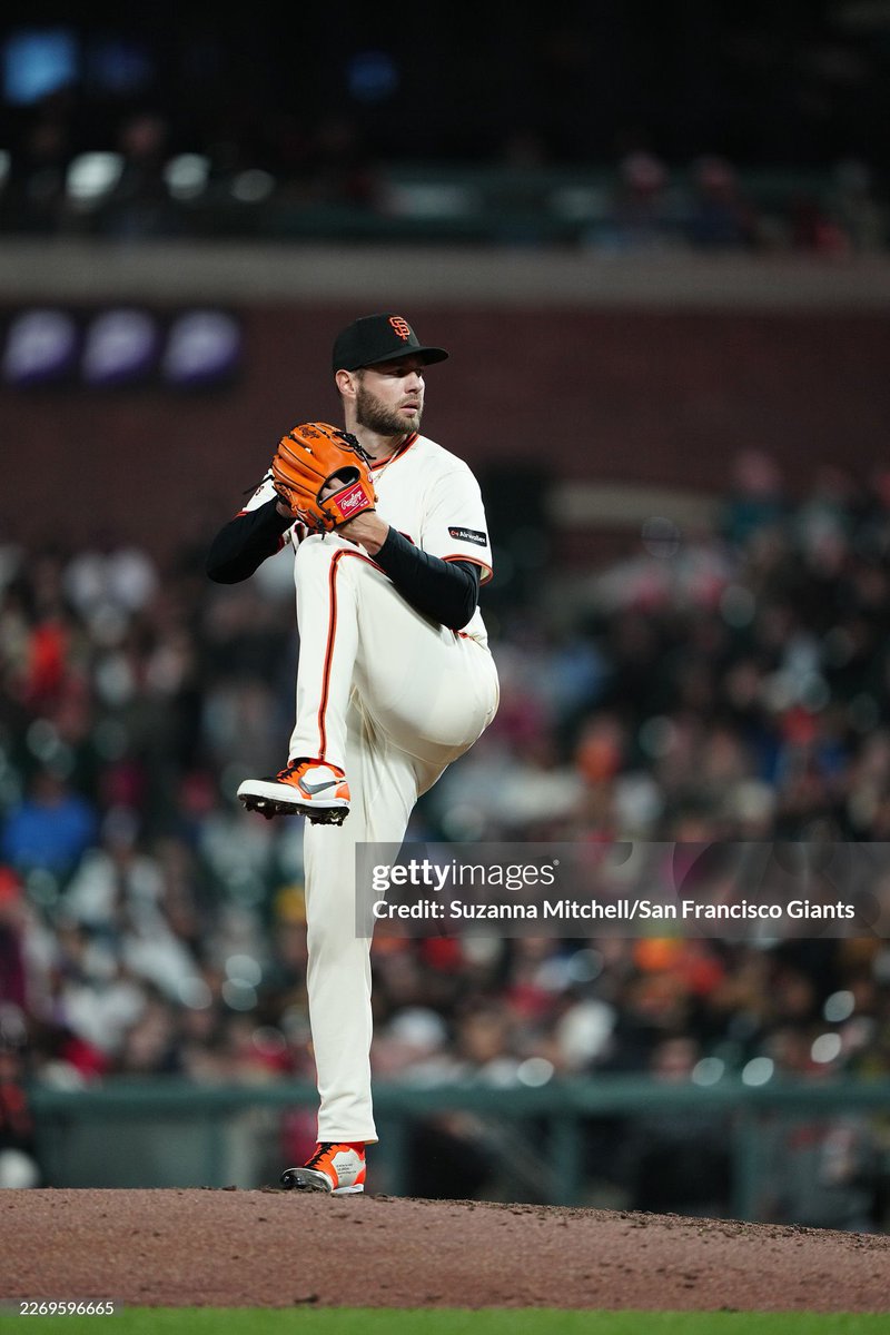 Giant Hot Takes tweet media