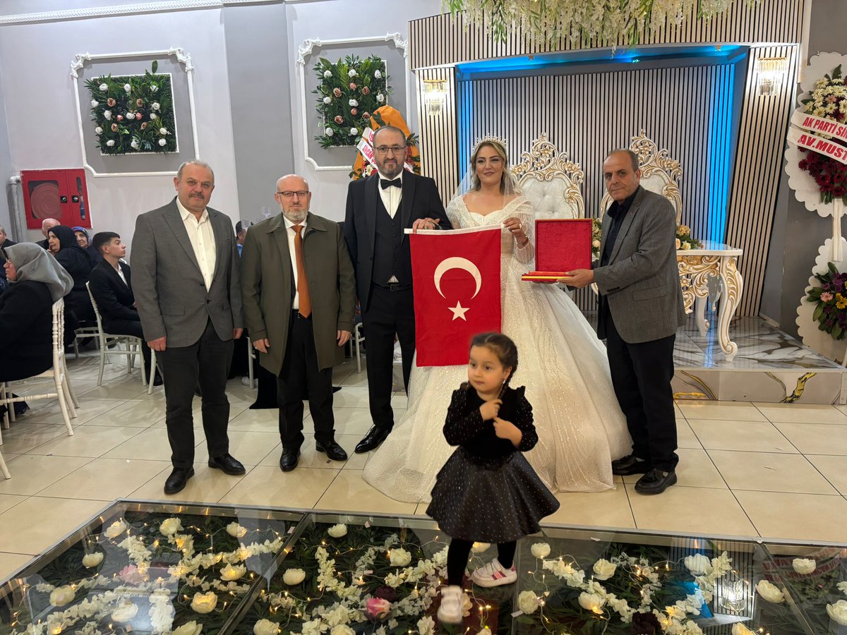 AK Parti Sincan tweet media