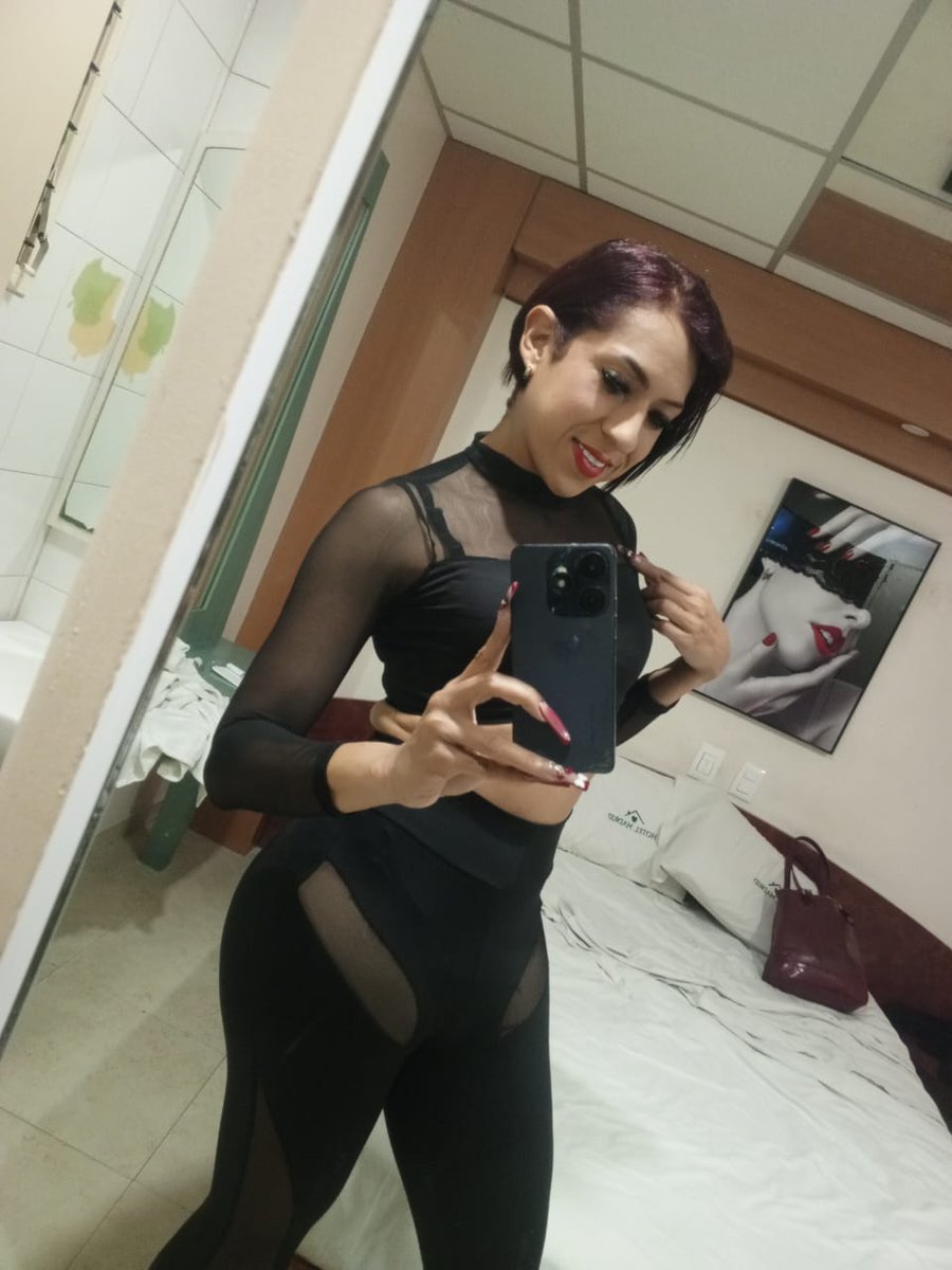 Hot Body tweet media