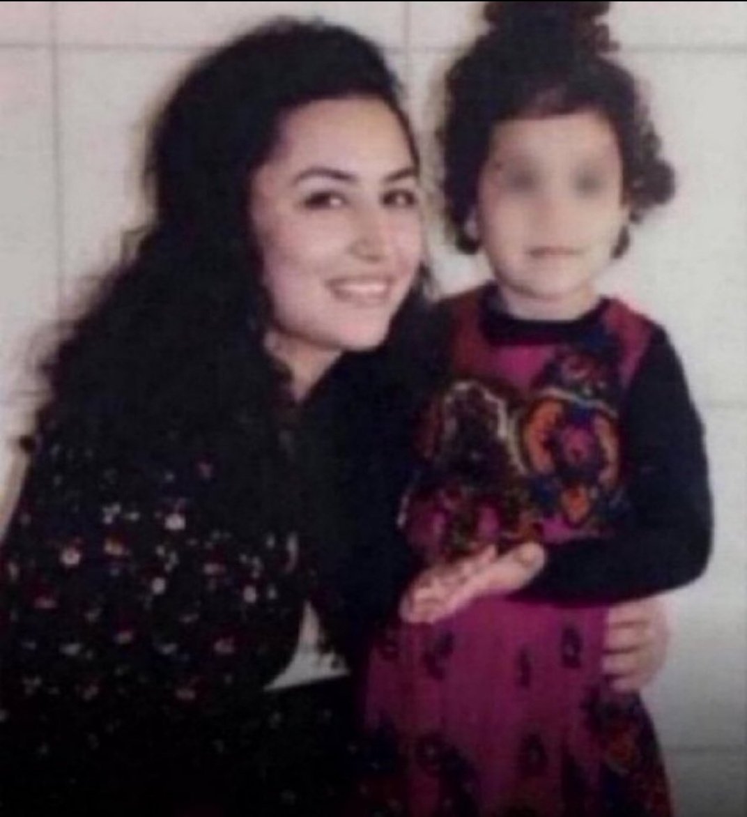 Gazeteci Gazel Bulut, yalnızca mesleki faaliyetleri gerekçe gösterilerek 7 yıldır cezaevinde tutuluyor. Tutuklandığında 1,5 yaşında olan kızı Çiğdem Arjin ise çocukluğunu annesinden ayrı, onun yokluğunun etkisiyle geçiriyor.
<a href="/mahir_gra2/">mahirgra</a> 

 #KHKToplumsalYara