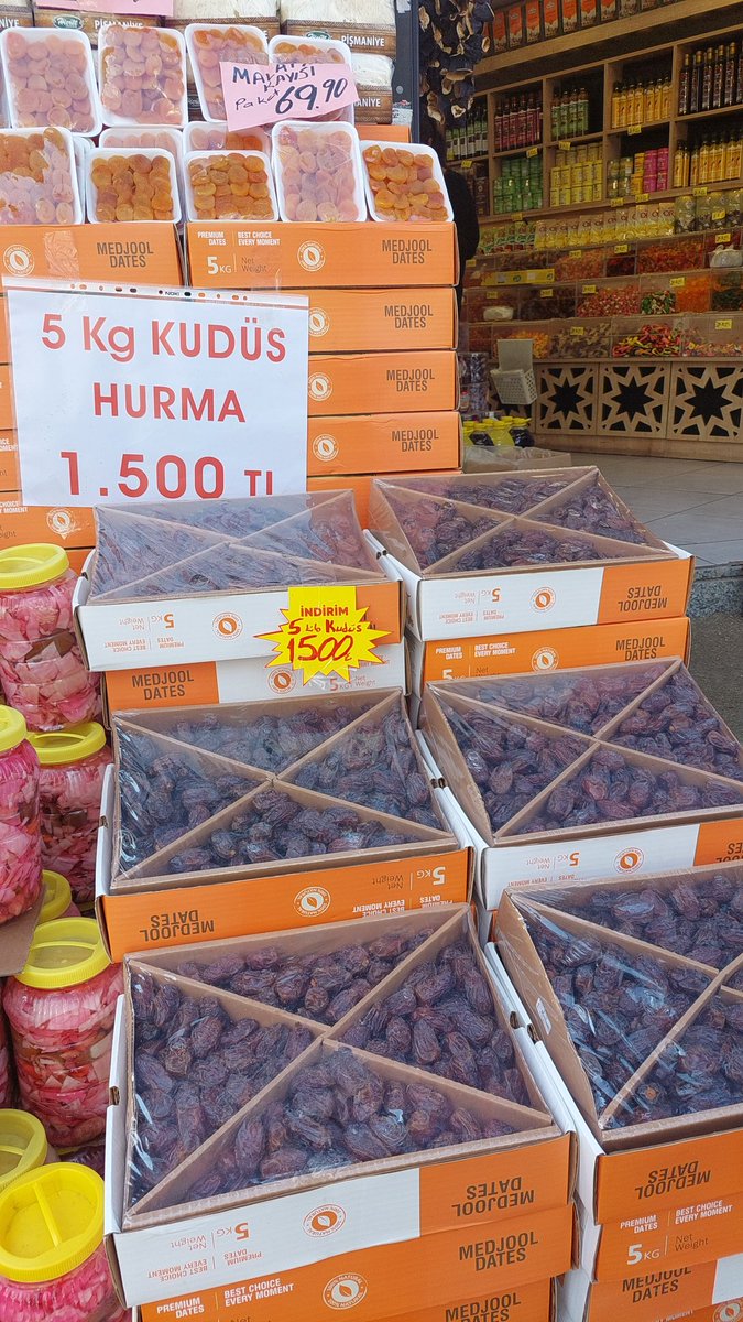 bolu_bolubeyi's tweet image. #VergiSGKYapılandırma yapma 
Vergileri Cezaları Enflasyon oranına göre millete yapıştır. 
#emekliyearazamhemen iktidarın oy potansiyeli emekliye çalışana üç kuruş #Zam yap çarşı pazar alev almış kimin ne çaldığı belli değil gariban Halk belediyelere haraç vermeden iş yaptıramıyor