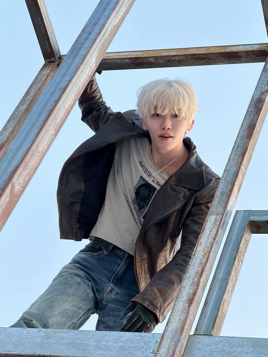 와치⁶⁵ tweet media