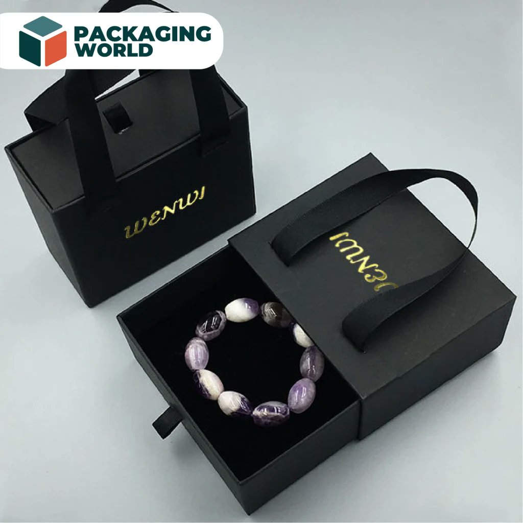 PackagingWorldd's tweet photo. Your brand is defined by its commitment to excellence. When selling fine jewelry like diamonds, heirloom gold, or custom watches, the packaging must not merely hold the item; it must reflect its inherent value https://t.co/ZyNDzoxR85