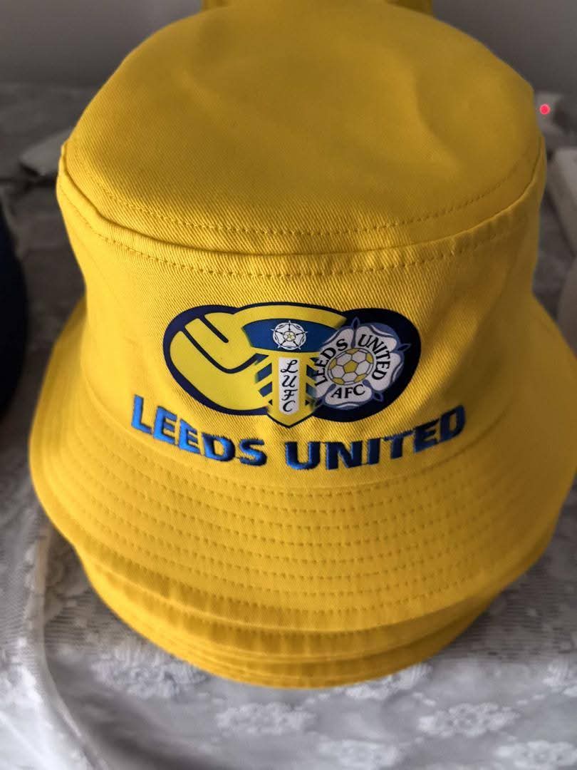 gerrymcdermotya's tweet photo. Get along to The Camden for the cup semi-final on the 26th.
We will have these hats to purchase before the game, selling at only โฌ5.
The Camden in Dublin where all the #lufc fans meet on #matchdays.
#lufc
#Chelsea
#facupsemifinal
#dublinscamden. https://t.co/xMPqGD1HhA