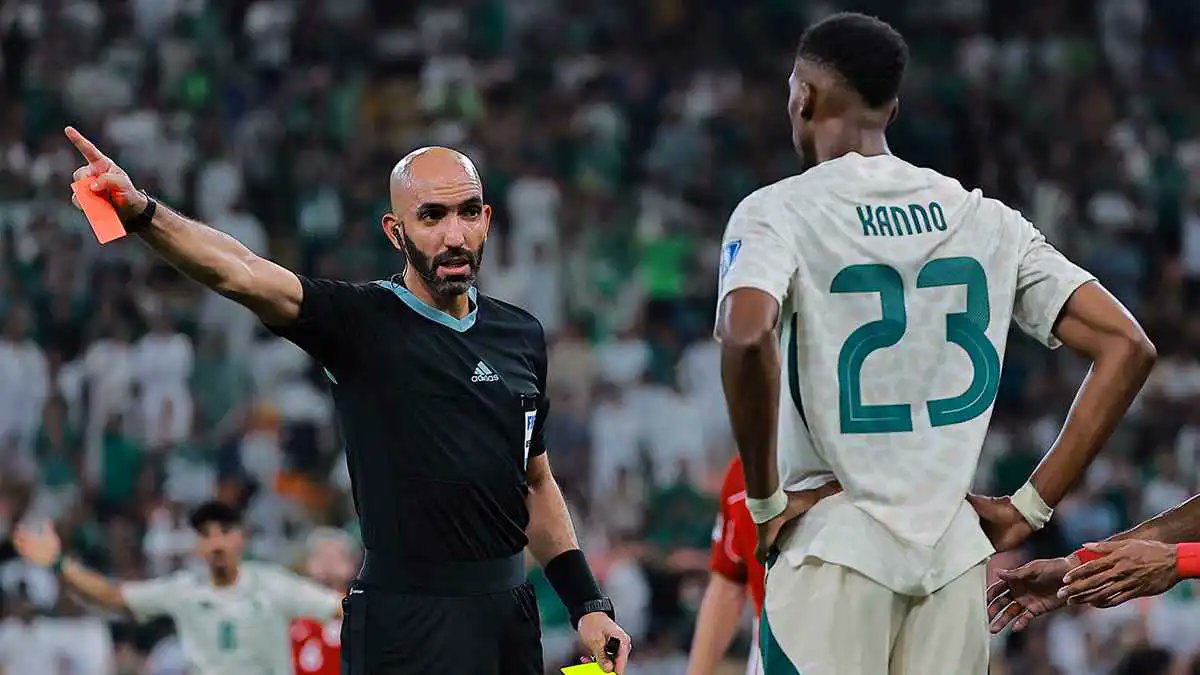 Dear Pierluigi Collina,
You have underestimated the referees of Kuwait, and Ahmed Al-Ali and his assistants have paid the price.
Frankly speaking, you have lost a man who excelled in the most intense football fixtures. He has proven his brilliance in such fixtures over the past