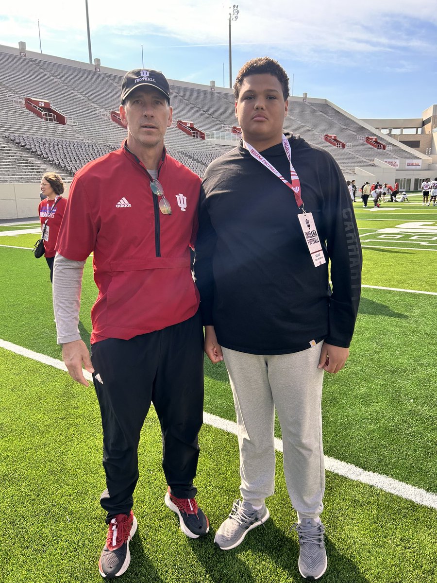 ReidKilby56's tweet photo. Had a great time in Bloomington today! Thank you @MattWilsonDPP for the invitation! Go Hoosiers! 🦬 @Coach_Bostad @CCignettiIU @CoachShanahan_ @coachgrantcain @IndianaPreps @TractionAp @sixstarfootball @dchendrix https://t.co/ycxyoPdayj