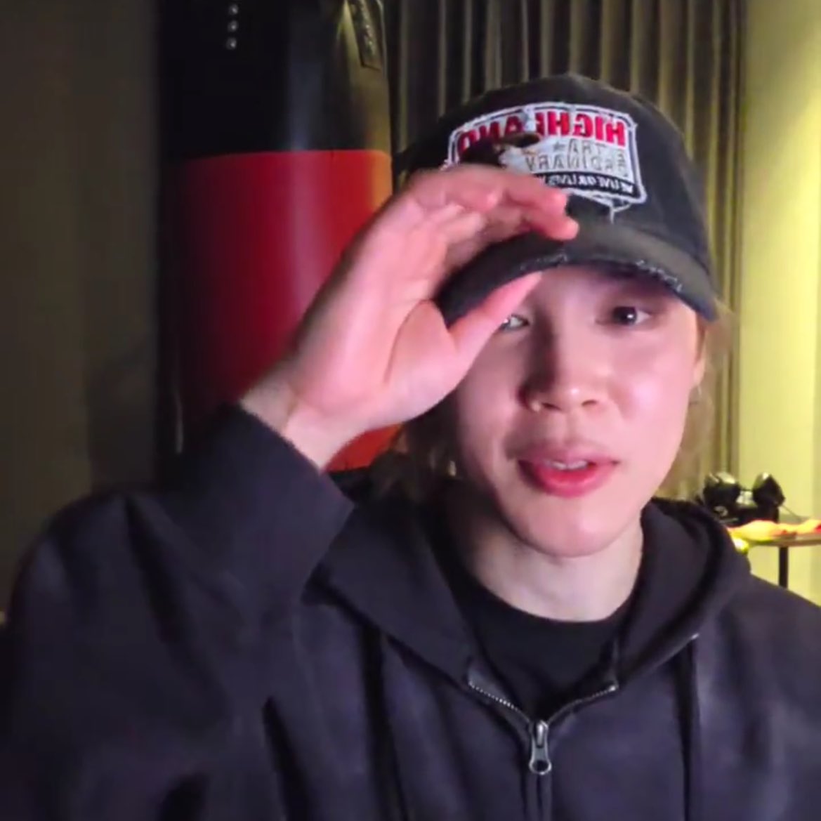 MY BABY IS HERE EVERYONE WAKE UPPPP