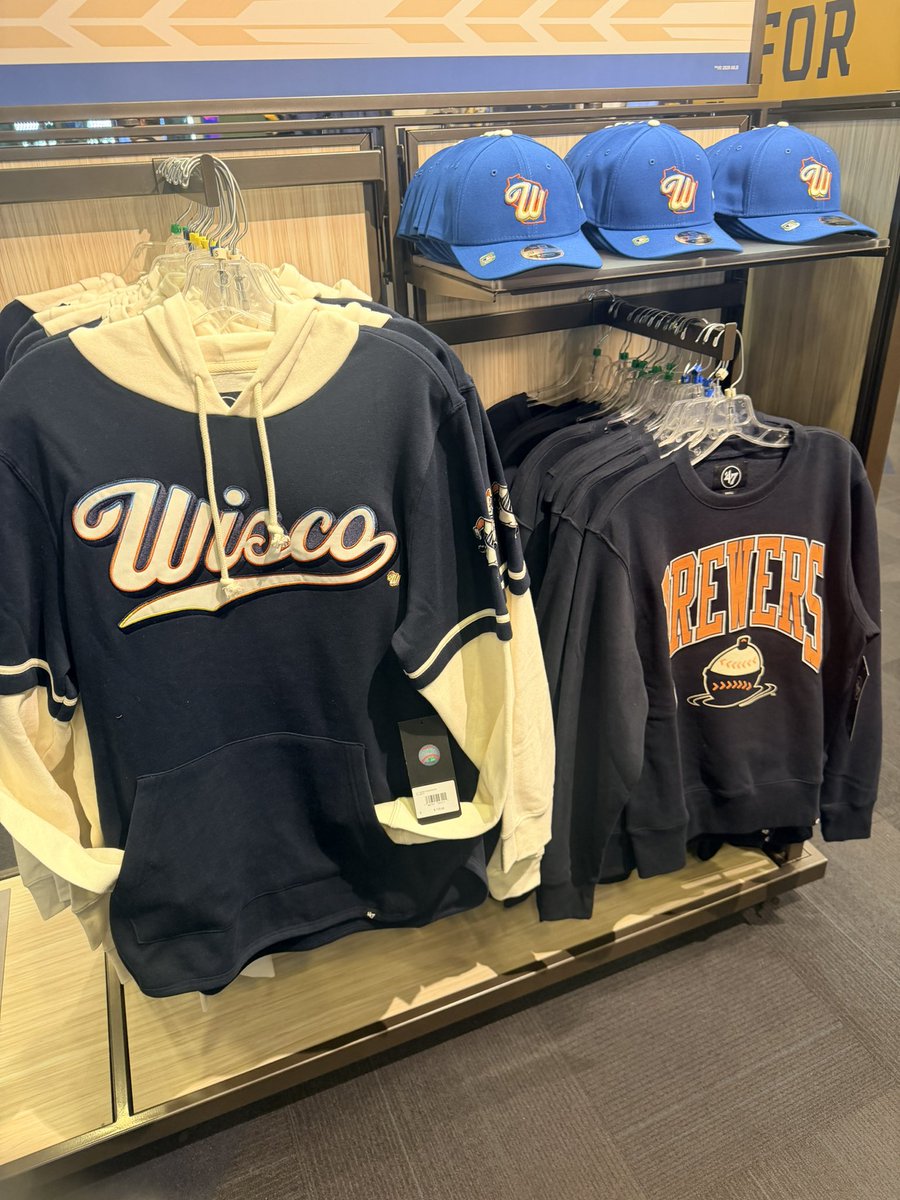 OnAirJosh's tweet image. Seeing the #Brewers new City (State) Connect gear in person it’s not Mets colors. They’re going for that perfect summer sunset vibe.

Still don’t love the jersey. The bobber logo is SICK like the grill from last edition. As always #BuyAllTheGear