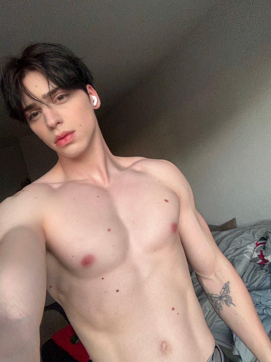 Tom ✧˖° is not seeing Ariana… tweet media