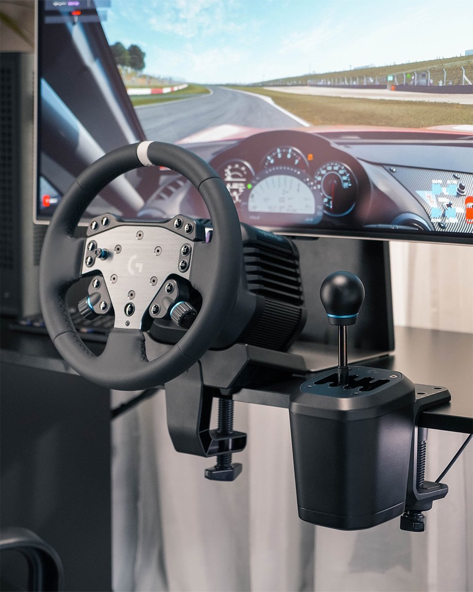 Logitech G tweet media