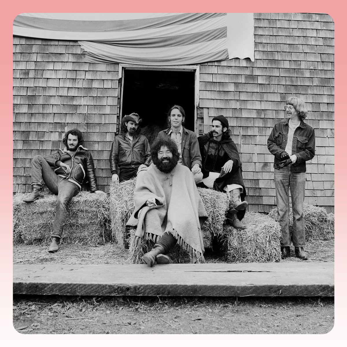 TouchTunes tweet media