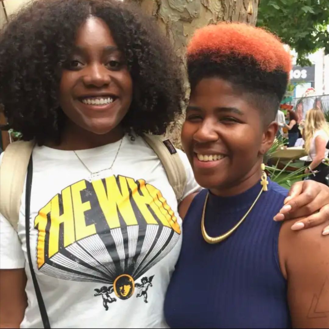 SassyBlack_'s tweet photo. #TBT to @CHBlockParty 2017 where I met Noname. She's ill on the mic, amazing w/ the pen &amp; hosts @NonameBooks where she encourages folks to read powerful books. 

I love reflecting on moments like this &amp; highlighting dope individuals that I've crossed paths with ✨🙏🏾 https://t.co/MJm5SZ3Puh