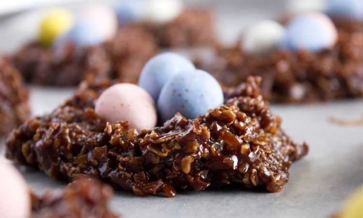 halifaxbloggers's tweet image. Now that spring has finally arrived, here's spring in cookie form too. Simple but special Chocolate Birds' Nests:

halifaxbloggers.ca/isaynomato/cho…

#dessert #springtime #springbaking #bakewithkids #food #recipe