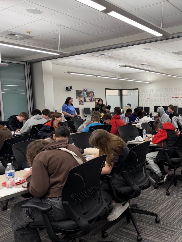 WRSpokane's tweet photo. Yesterday we partnered with BECU to hold a Teen Finance Fair for 50 of our refugee youth!

They played games, ate lunch &amp; snacks, created their own company &amp; product, and did a finance simulation. Thank you BECU for your partnership to make this incredible event happen! https://t.co/zLuy1ckBqi