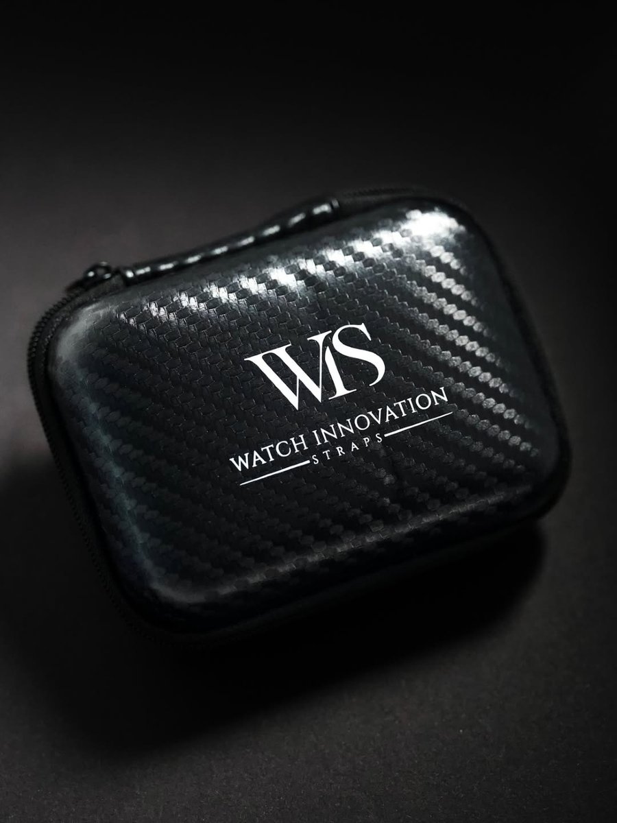 wisstraps's tweet photo. Keep your bracelet removal tool protected and ready to go with our compact carrying case. Designed for easy storage and travel, it keeps everything secure, organized, and right where you need it.
📸: @watchesandbooze
#wisstraps #wis #watchmania #watchstraps #braceletremovaltool https://t.co/trEKAPfVz0