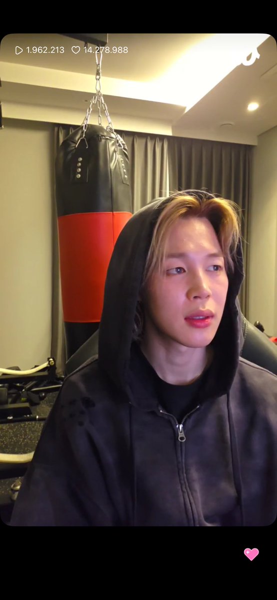 VALE VA A VER A BTS EN SOUNDCHECK tweet media