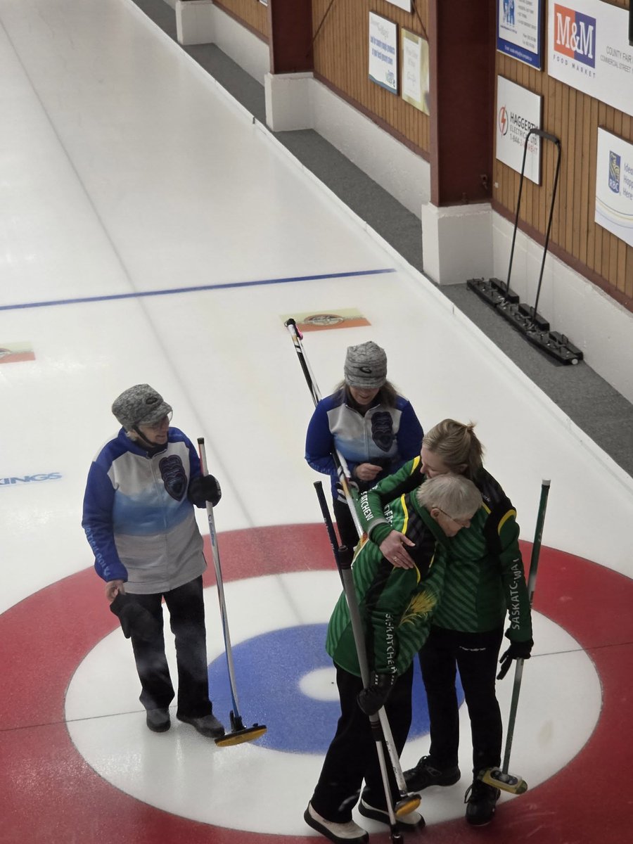 CURLSASK tweet media