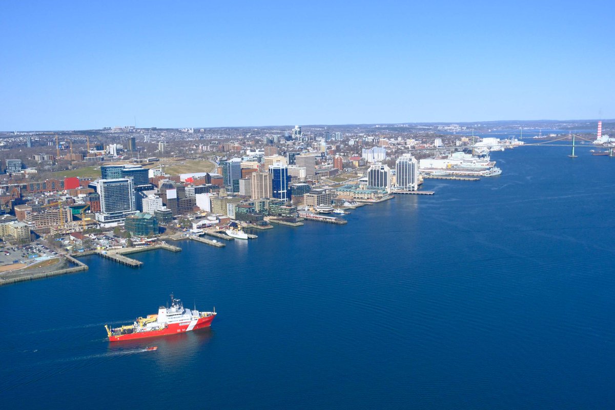 After 43 days at sea, our largest science vessel, the CCGS Naalak Nappaaluk, has completed its transition from Victoria, #BritishColumbia, to Dartmouth, #NovaScotia. 

The vessel will be instrumental for science missions in the Atlantic and Arctic oceans for years to come. 🌊🔬