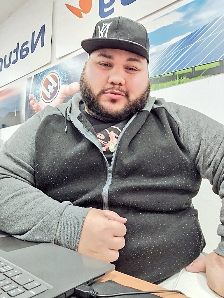 Osofeli. (20 k) tweet media