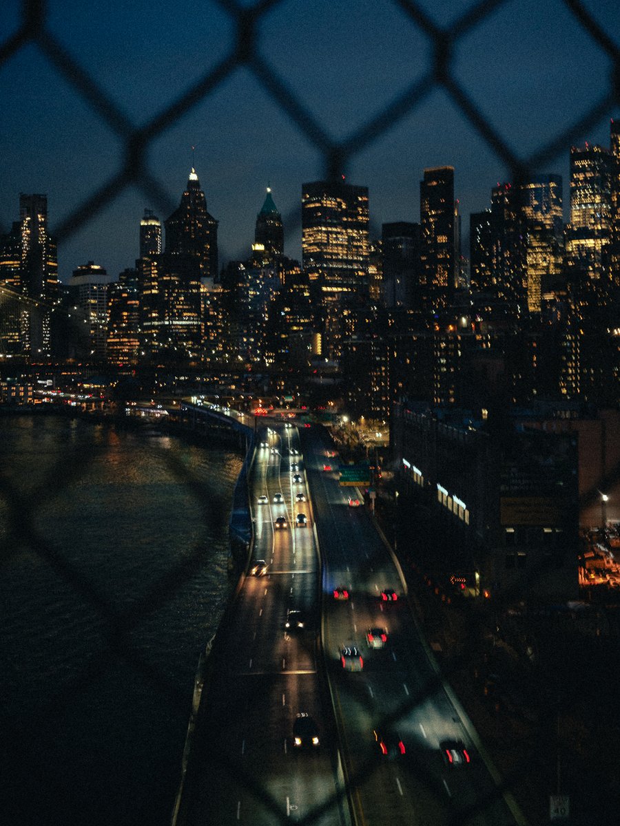 tyron_shi's tweet photo. a night in New York https://t.co/piq1c4Uqxm