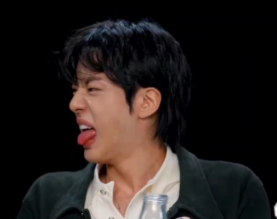 Ი︵𐑼 tweet media