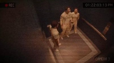 stufflistings's tweet image. This Chennai Super Kings 'Stuck in the Lift" viral video had been making the rounds on the internet lately.

Turns out, it was a cool brand integration for the POVA Curve 2 🤭