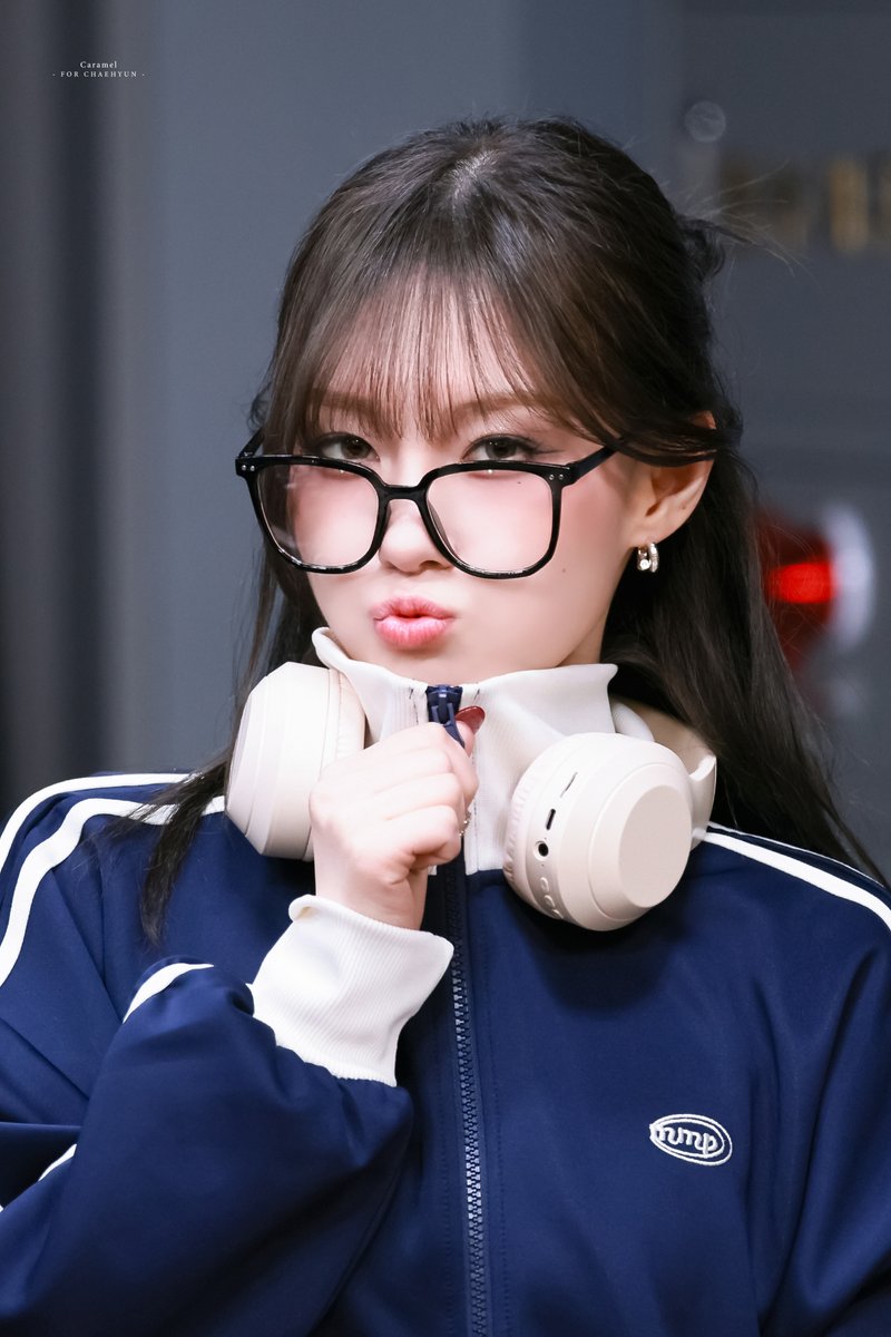 𝐂𝐚𝐫𝐚𝐦𝐞𝐥🍮 tweet media