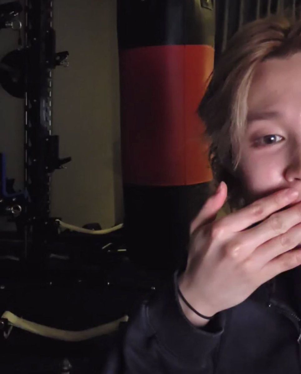 ale ; ʙᴛs ⊙⊝⊜ 🪭 tweet media