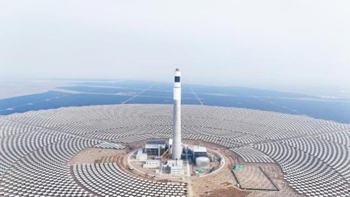 TaiyangNews's tweet image. #China Solar PV News Snippets: POWERCHINA ignites 1 GW CSP-PV project; Solamet signs global patent license agreement; Tongwei wafers obtain French carbon footprint certification; EVE Energy plans 110 GWh storage battery production bases. #SolarPV taiyangnews.info/markets/china-…