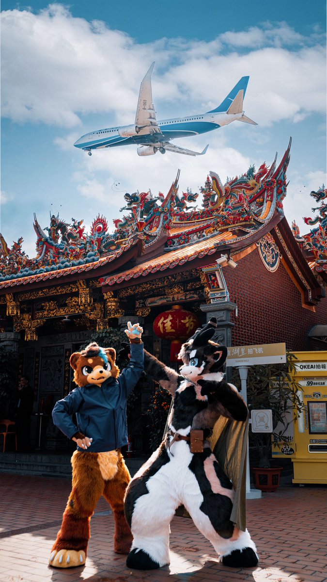 熊生路漫漫，白鹿常相伴
#FursuitFriday