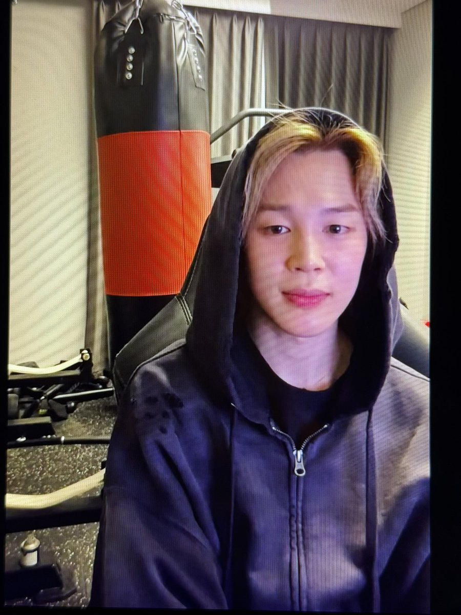 ley⁷ arirang 🪭 tweet media