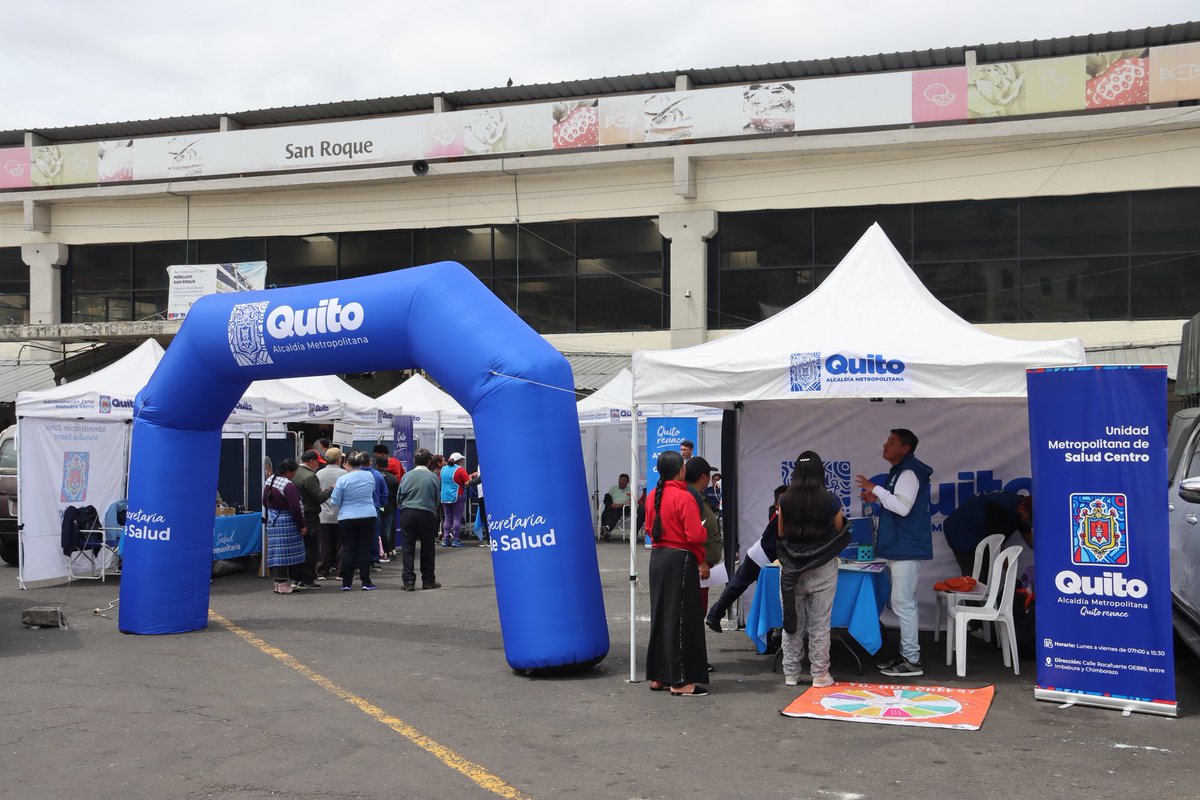 DianaCruzUIO's tweet photo. 🏥 🥼 #QuitoNosCuida | Hoy participamos en la “Caravana Salud Mujer”, una jornada gratuita de promoción y prevención en el Mercado de San Roque.

Brindamos atención y orientación para fortalecer el bienestar de las mujeres y vecinos del sector, con énfasis en el acceso oportuno.

#QuitoRenace #DianaCruz