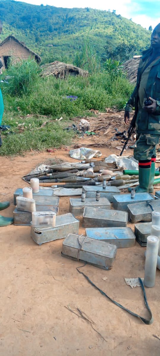 Wazalendos243's tweet photo. 🚨🇨🇩#Sud_Kivu dans la plaine de la #Ruzizi les #vdpwasalendos ont repris #Ruhanga,#Mutabebwa,#kibuwe après la débâcle des rebelles #M23_RDF .
Plusieurs #armes et #munitions récupérer npar les #vdpwasalendos https://t.co/ifhLnUmeCB