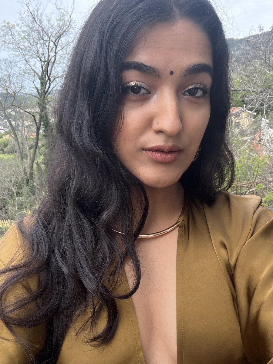 الهه ناز tweet media