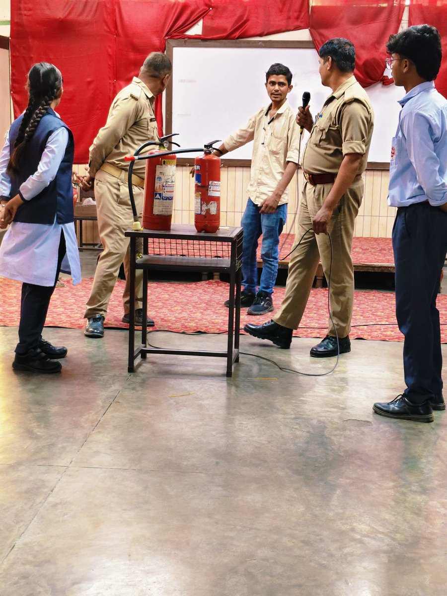 Kanpur Nagar Fire & Emergency Services tweet media