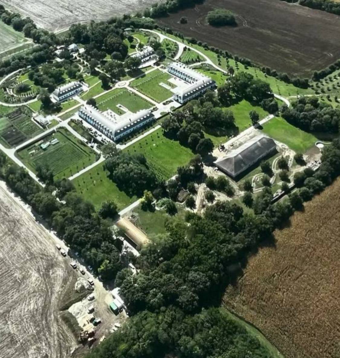 Jay in Kyiv tweet media