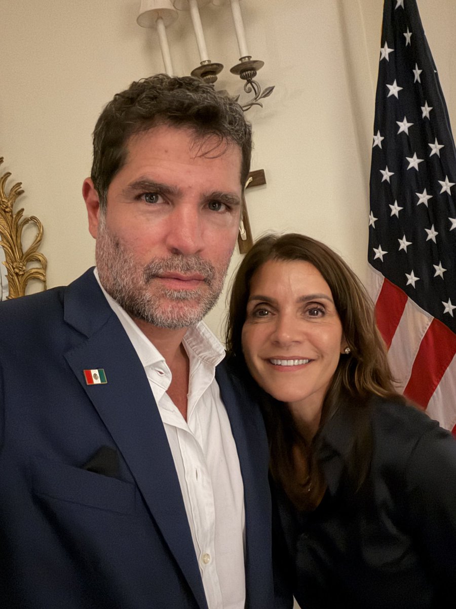 Eduardo Verástegui tweet media