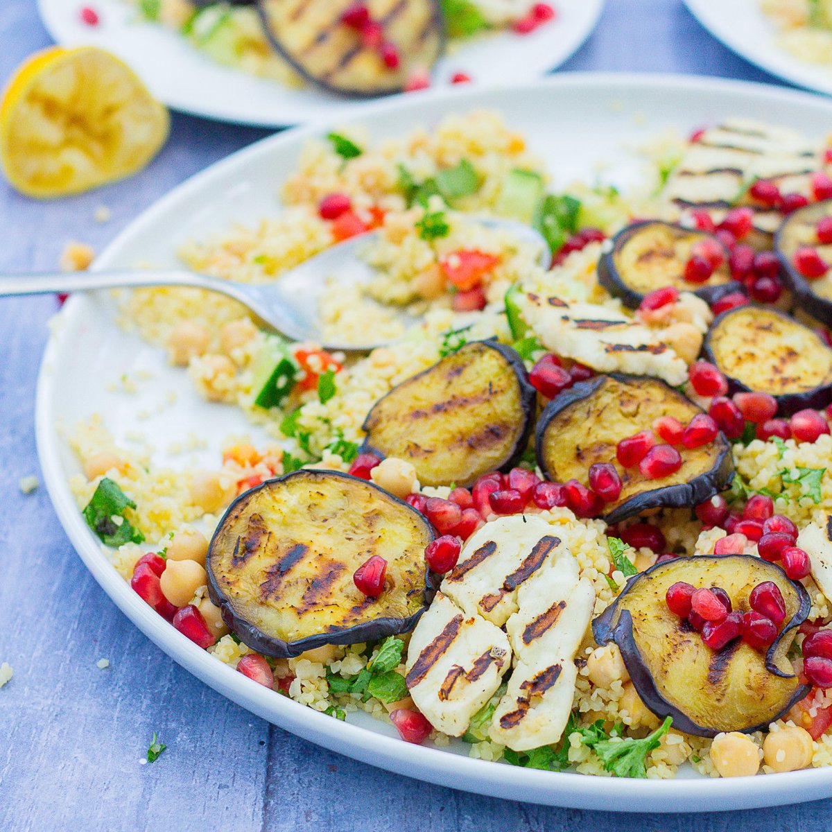 easypeasyfoodie's tweet image. This fabulous Aubergine and Halloumi Salad looks impressive, but it's actually really easy to make and tastes amazing! Perfect as a starter, a side dish or a delicious vegetarian meal in its own right.

RECIPE &amp;gt;&amp;gt;&amp;gt; bit.ly/3rQckF7

#halloumi #aubergines #easypeasyfoodie