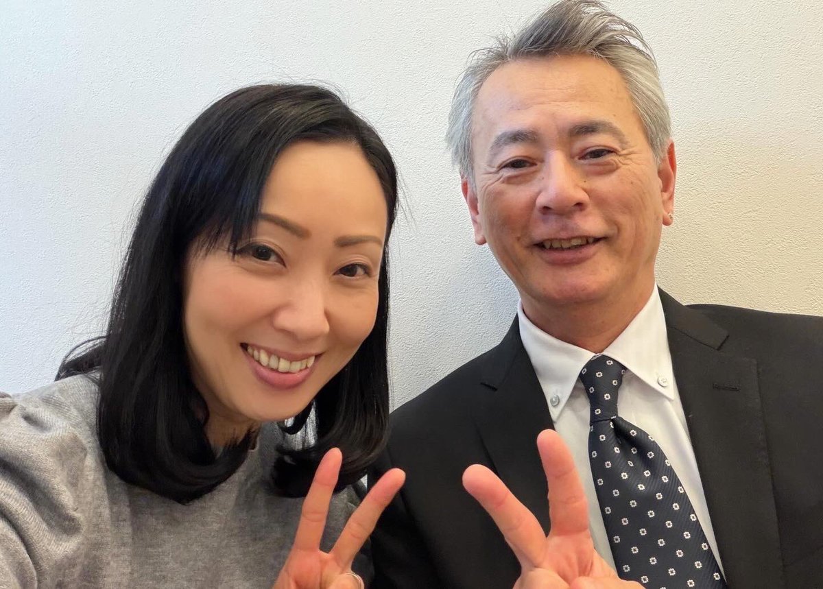 いよいよ今度の日曜日から‼️
「人生は楽しんだもん勝ちだー」っていいですね✨
見つけてください😆
The drama starts on Sunday.
#ドラマ #出演 #見てね #テレビ #start