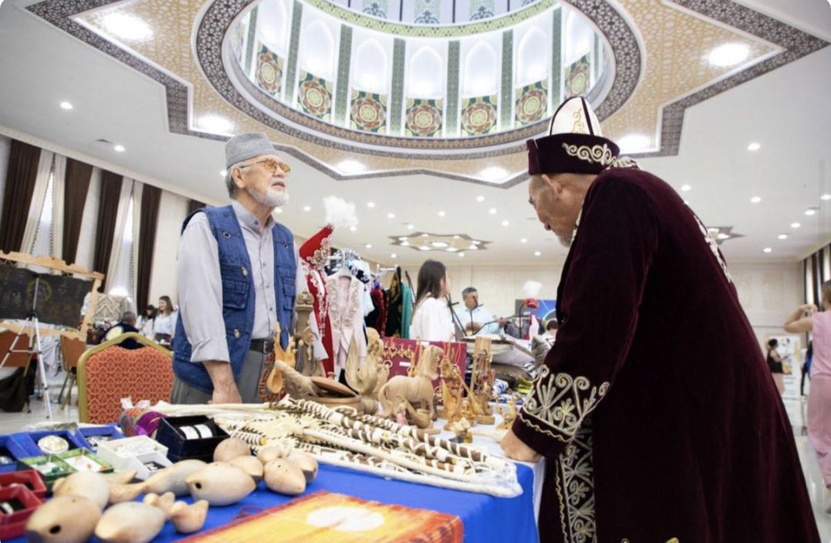 EmbKZinSG's tweet photo. 📍 Taraz, Kazakhstan | April 23–24
The International Craft Festival “Taraz — City of Craftsmen” will bring together 100+ artisans from Central Asia at the “Kone Taraz” complex.
From handmade art &amp; workshops to and a fashion week https://t.co/bLqJGl2SYp
