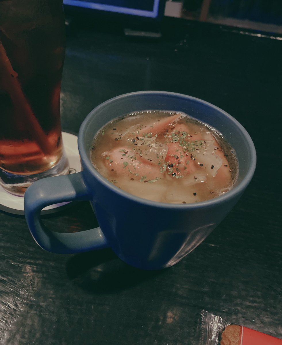 lilll000000's tweet image. 新メニューだって！！

#POCA
#あんちゃんお利口さん
#VAMKISS