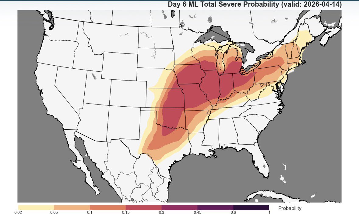 ChicagoMWeather's tweet image. 🌪️ Tuesday is shaping up to be a legit severe weather day across northern IL, southern WI, and Iowa — with the potential for tornadoes, very large hail, and damaging winds. Stay weather-aware as this setup could bring impactful storms! ⚠️🌩️💨

#SevereWeather #TornadoRisk #ILwx