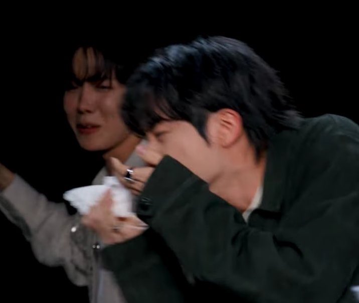 lauren⁷ tweet media